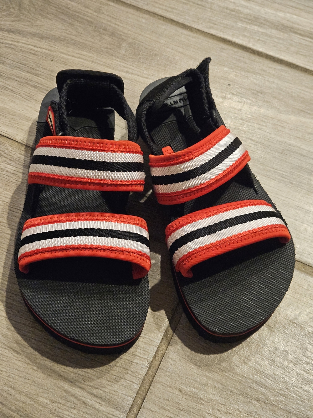 Hunter Original Platform Strap Beach Sandals Black White Red Women's Sz 5 New
